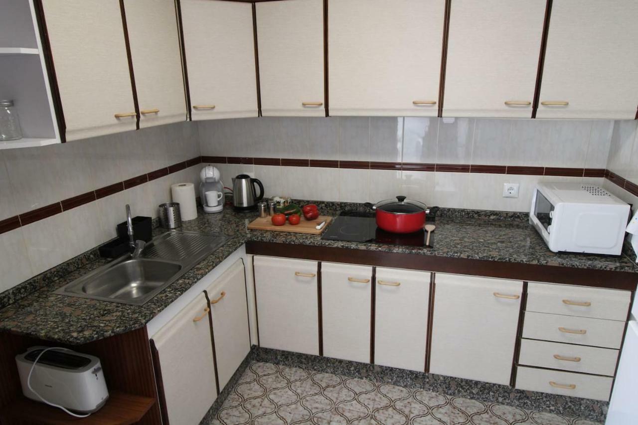 Big Apartment With Unique Patio Near Santa Barbara Castle Аликанте Екстериор снимка