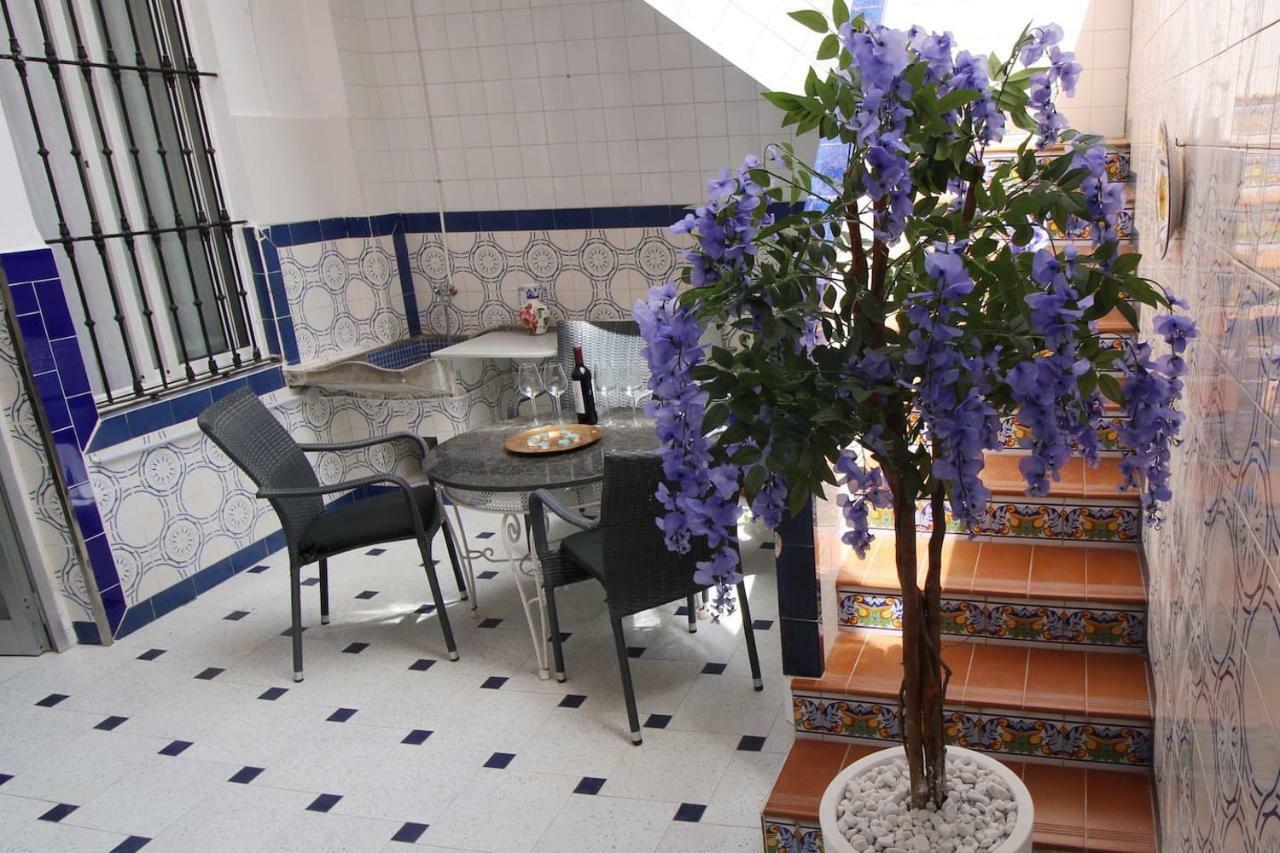 Big Apartment With Unique Patio Near Santa Barbara Castle Аликанте Екстериор снимка