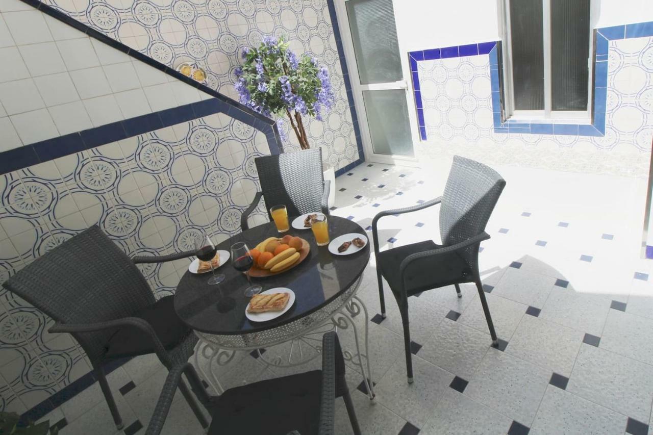 Big Apartment With Unique Patio Near Santa Barbara Castle Аликанте Екстериор снимка