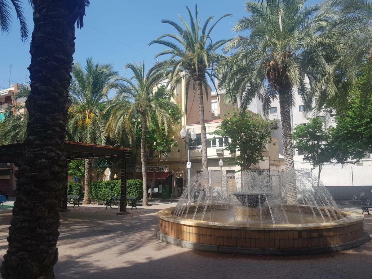Big Apartment With Unique Patio Near Santa Barbara Castle Аликанте Екстериор снимка