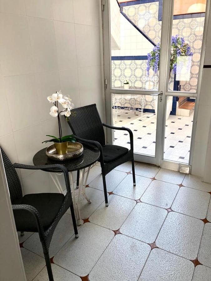 Big Apartment With Unique Patio Near Santa Barbara Castle Аликанте Екстериор снимка