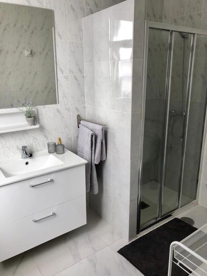 Big Apartment With Unique Patio Near Santa Barbara Castle Аликанте Екстериор снимка