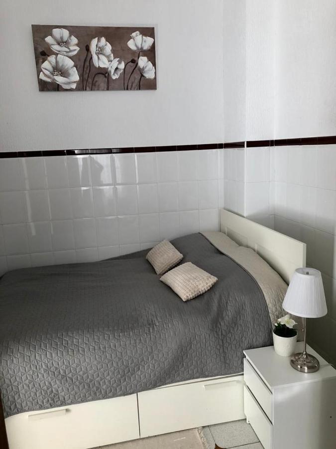 Big Apartment With Unique Patio Near Santa Barbara Castle Аликанте Екстериор снимка