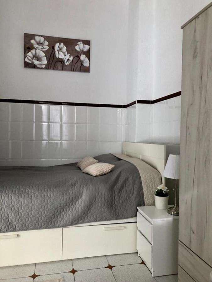 Big Apartment With Unique Patio Near Santa Barbara Castle Аликанте Екстериор снимка