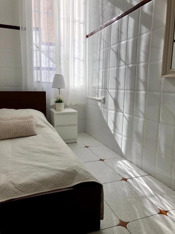 Big Apartment With Unique Patio Near Santa Barbara Castle Аликанте Екстериор снимка