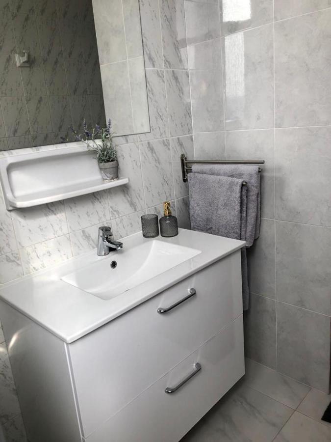 Big Apartment With Unique Patio Near Santa Barbara Castle Аликанте Екстериор снимка